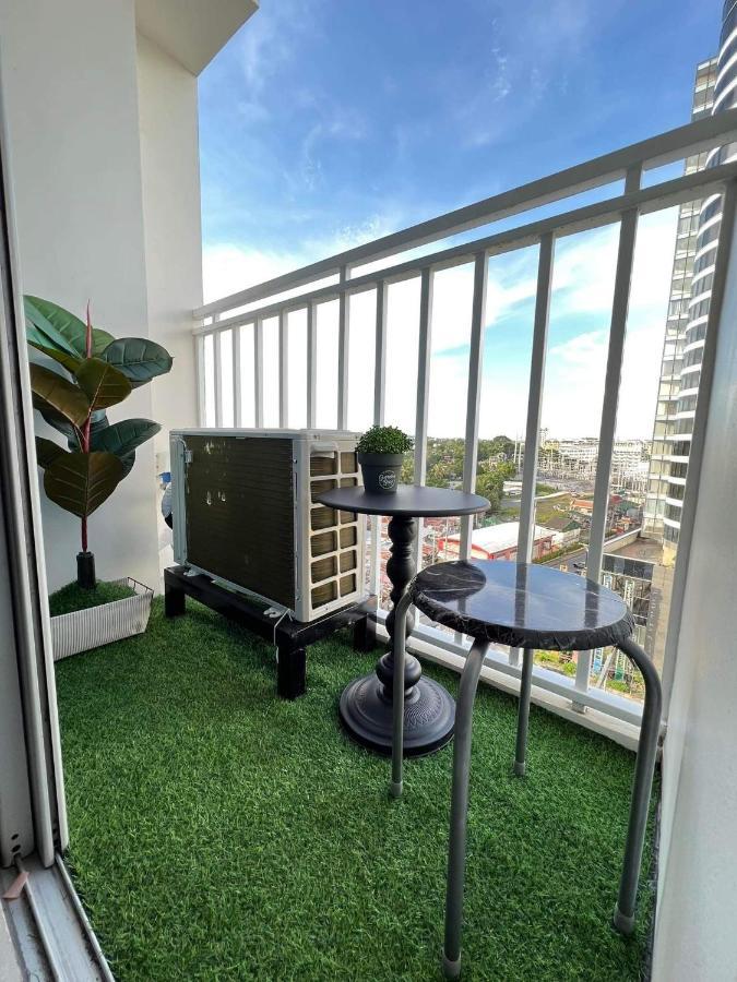 Inspiria Abreeza Davao Aparthotel Bagian luar foto